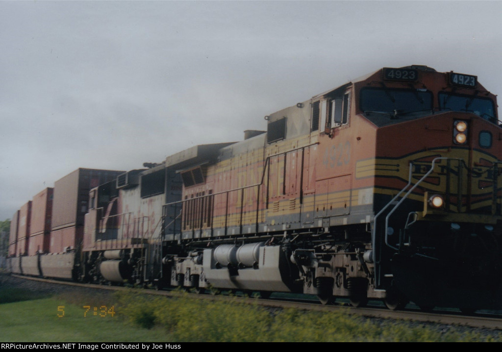 BNSF 4923 West